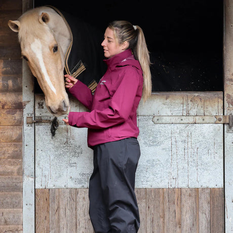 EQUIDRY Women's Nimbus Pack Away Jacket #colour_plum