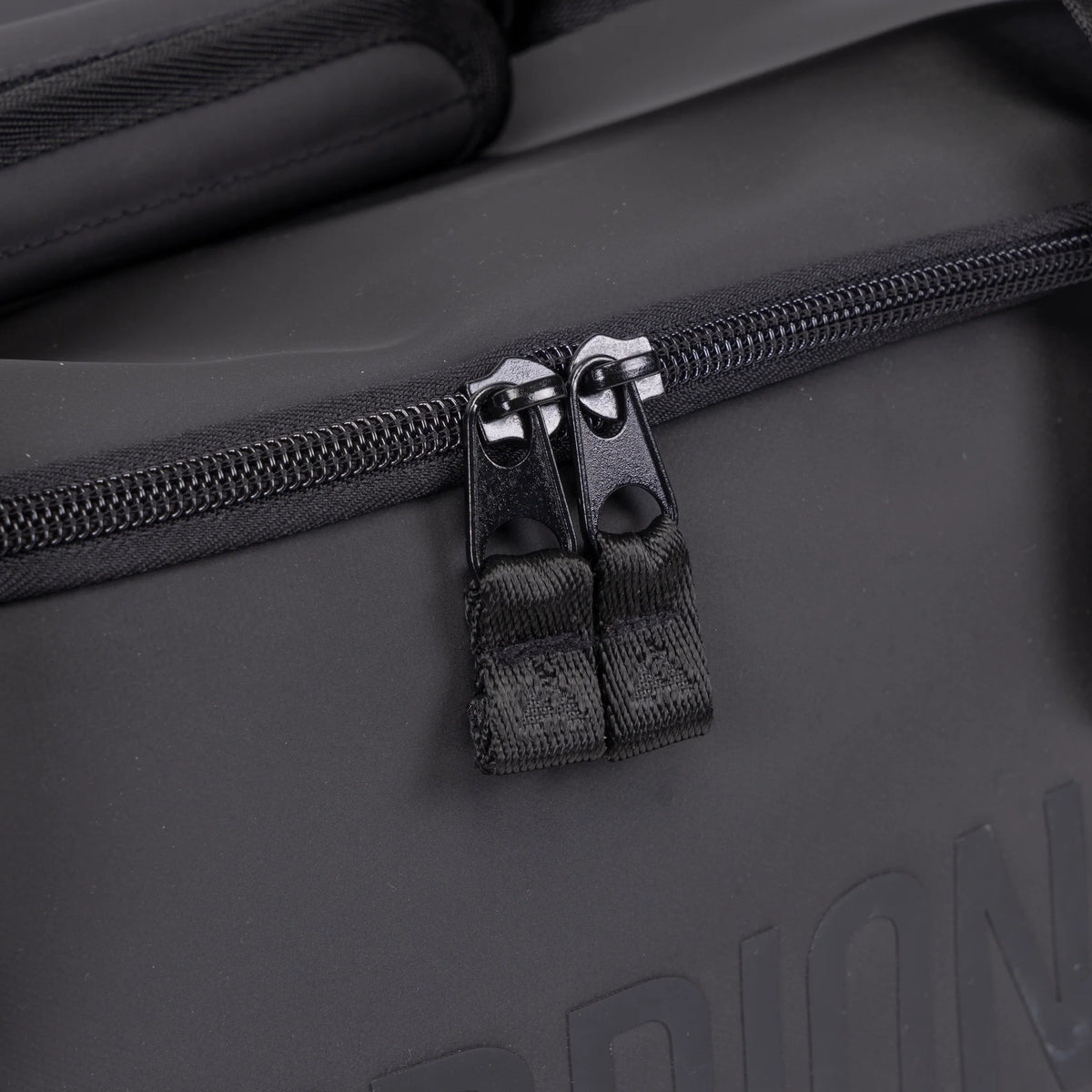 Shires Aubrion React Holdall