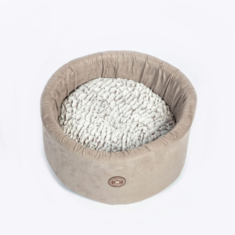 Danish Design Artic Cat Cosy Bed
